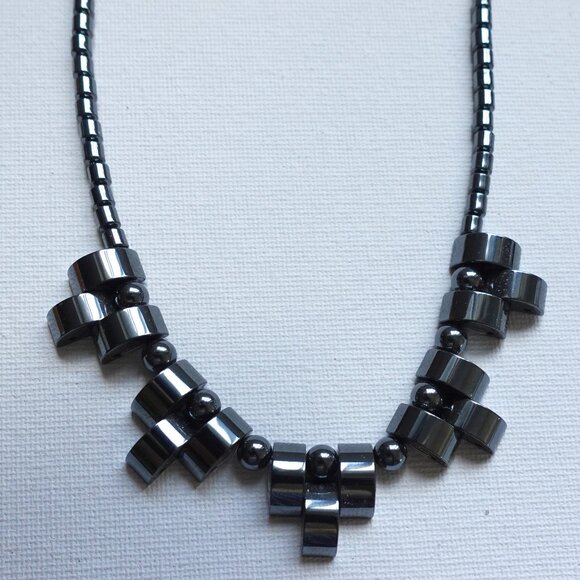 Hematite Necklace with Geometric Design - Picture 5 of 7